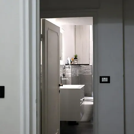 Manin Rail * Génova