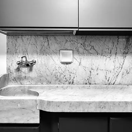 Manin Rail Apartment